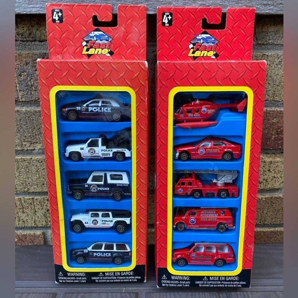 Lot of 2 Vintage 1999 Fast Lane Toy Car Sets Police & Fire Fighters BNWT